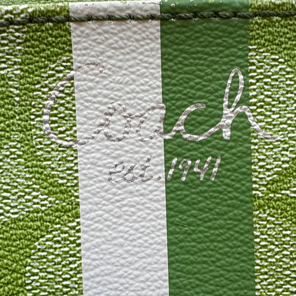 Coach Signature Green and White Wristlet - Picture 4 of 4